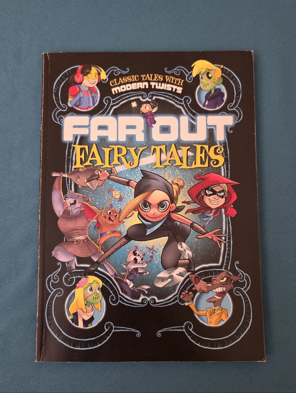 NWOT 2016 Classic Tales With Modern Twists Far Out Fairy Tales Graphic Novels